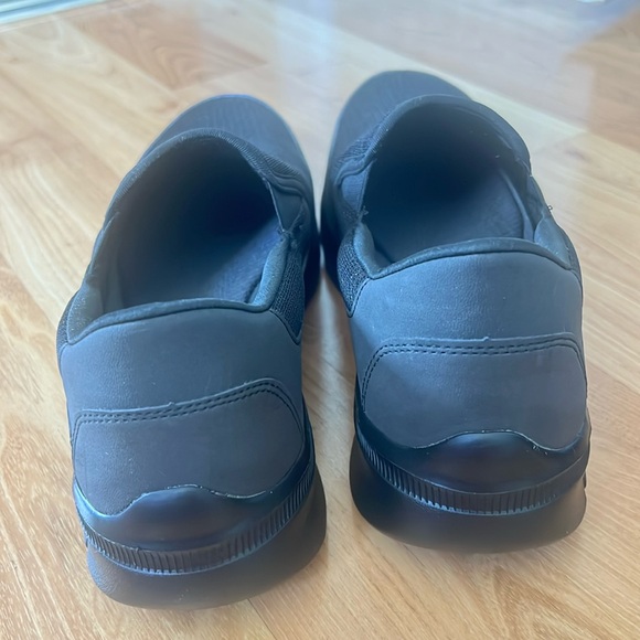 COPY - Skechers Men’s Slip-On - Picture 9 of 17